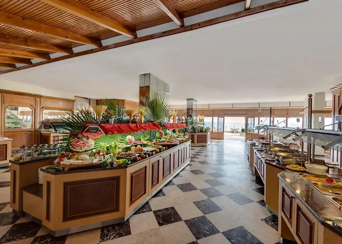 Rubi Hotel