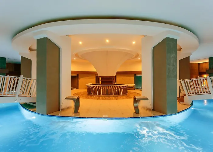 Wome Deluxe Hotel